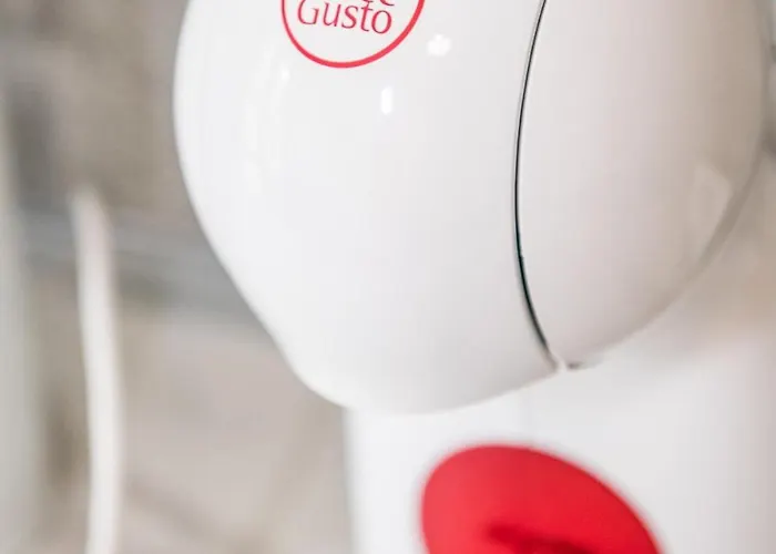 Cozy 2bdrm Near & Free Street Parking *